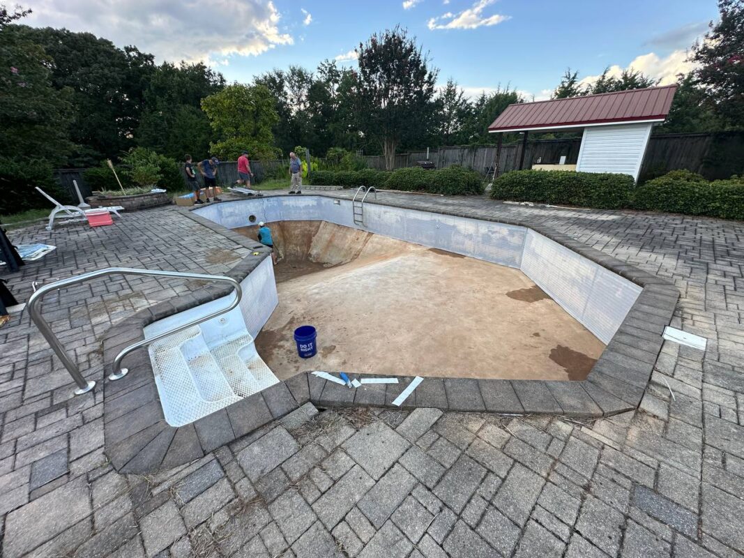 swimming pool service and repair